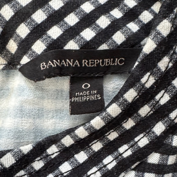 EUC Banana Republic Black and White Patterned Midi Dress - Picture 2 of 6